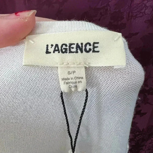 NWT L'Agence Jocelyn Cutout Sweater in Ivory Size S Minimalist Quiet Luxury - Picture 9 of 13